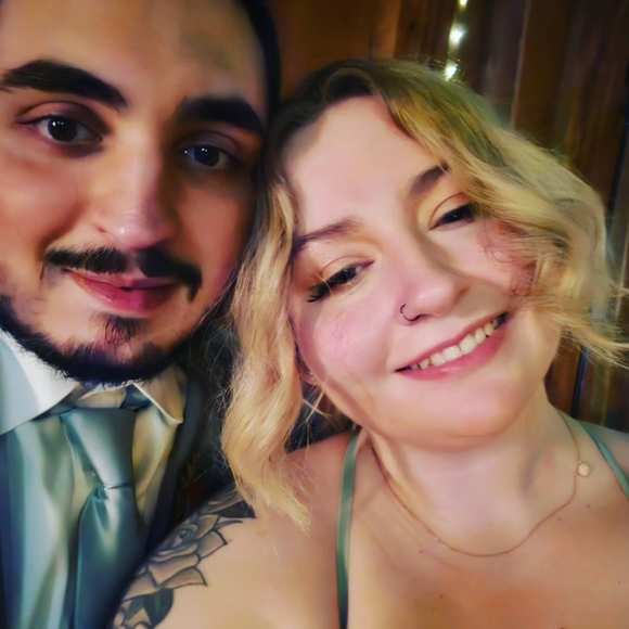 Meet your Posher, Ashley - Picture 1 of 1